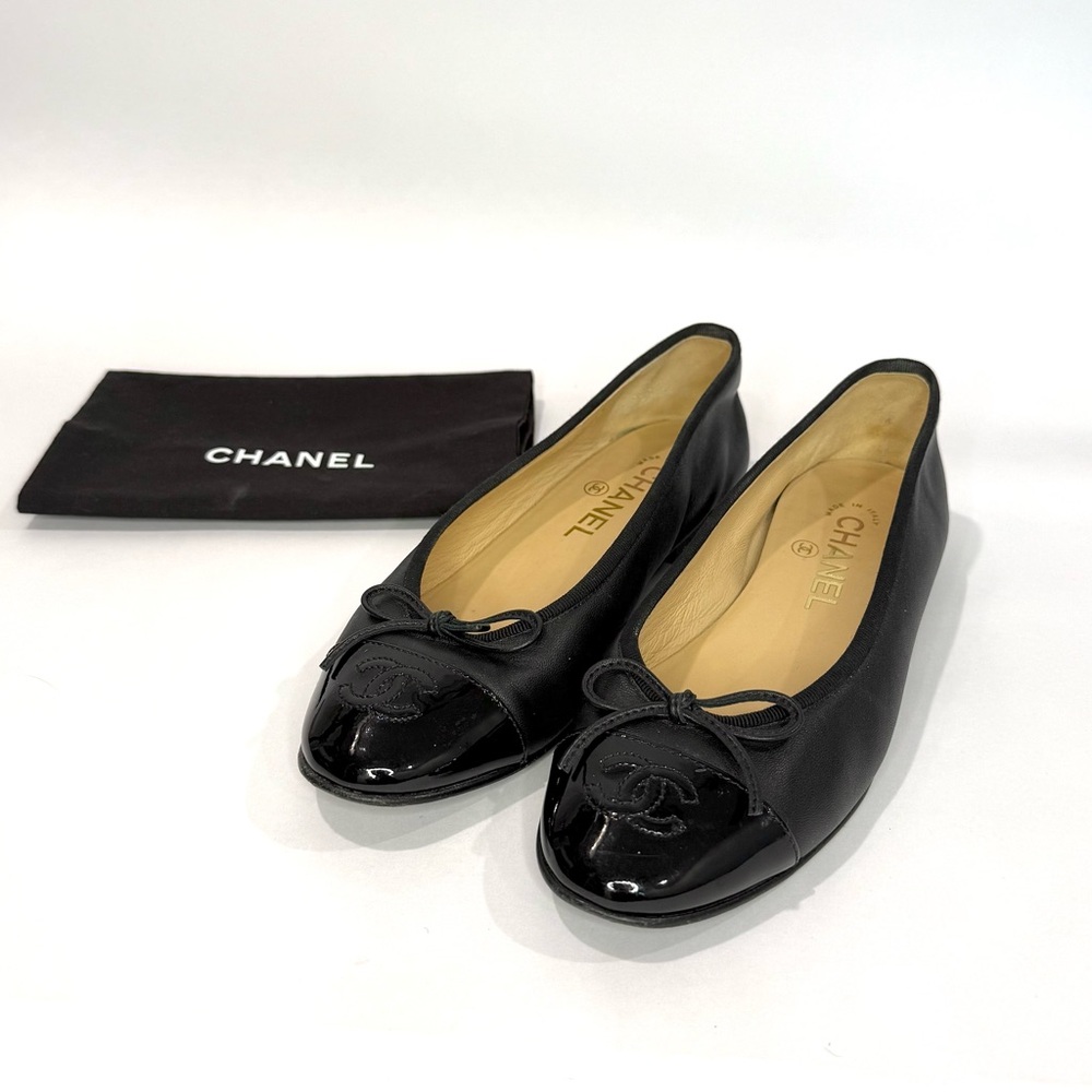 ✨SOLD✨ Chanel Black Lambskin Ballet Flats